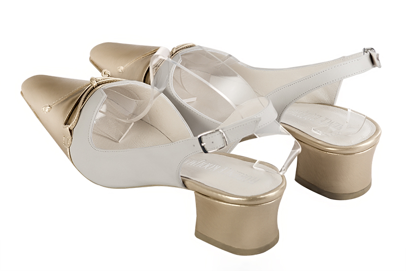 Gold and off white women's open back shoes, with a knot. Tapered toe. Low kitten heels. Rear view - Florence KOOIJMAN